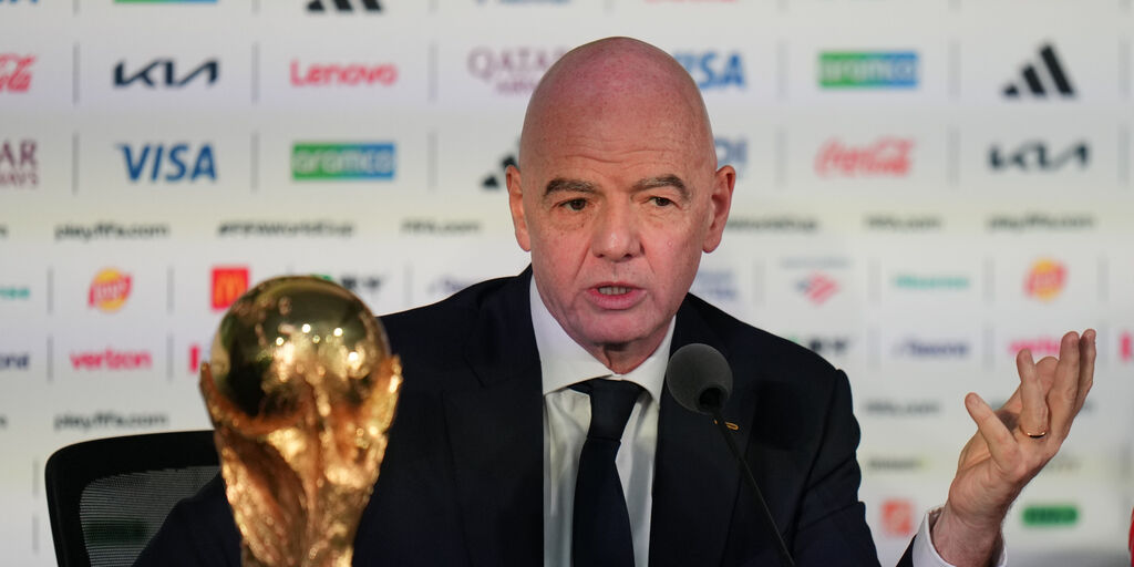 Copertina: FIFA, accordo con Fifpro ed Efc: novità per fuori rosa e contratti dei minorenni