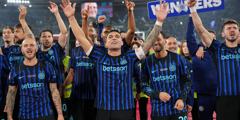Copertina: Inter, terzo double della storia: decima Coppa Italia in bacheca