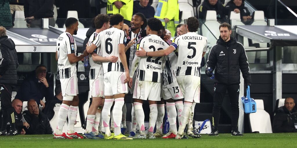 Copertina: Juventus, quattro gol e tre buone notizie
