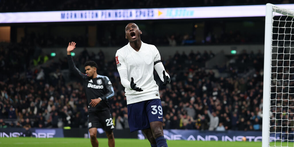 Copertina: Juventus, tentativo per Kolo Muani: apertura del Tottenham