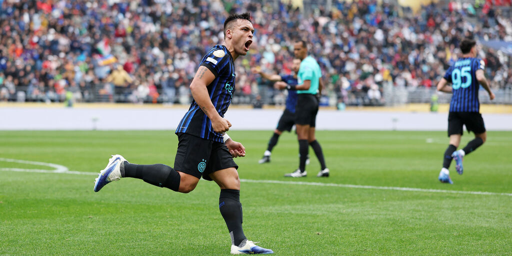 Mondiale per Club, l'Inter batte un colpo: è 2-1 agli Urawa Red Diamonds Copertina: Mondiale per Club, l'Inter batte un colpo: è 2-1 agli Urawa Red Diamonds