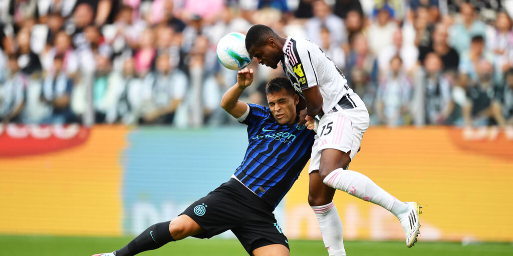 Copertina: Juve-Inter, altalena infinita: la bomba di Adzic in pieno recupero la decide