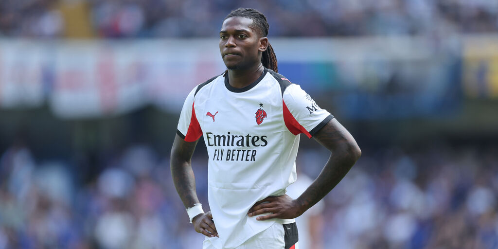 Milan, buone notizie per Leao: ci sarà contro il Bologna