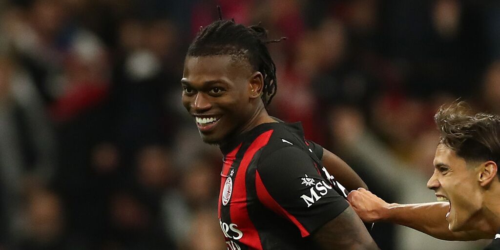 Milan, Leao a rischio per la gara contro la Roma Milan, Leao a rischio per la gara contro la Roma