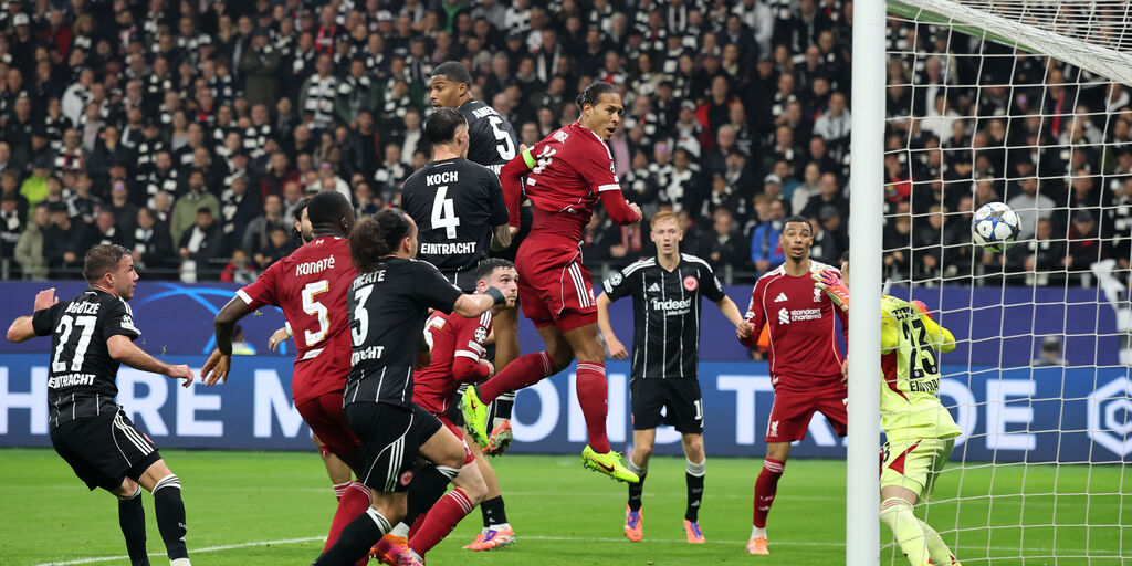 Copertina: Liverpool dilagante, bandiera bianca per l'Eintracht: finisce 1-5