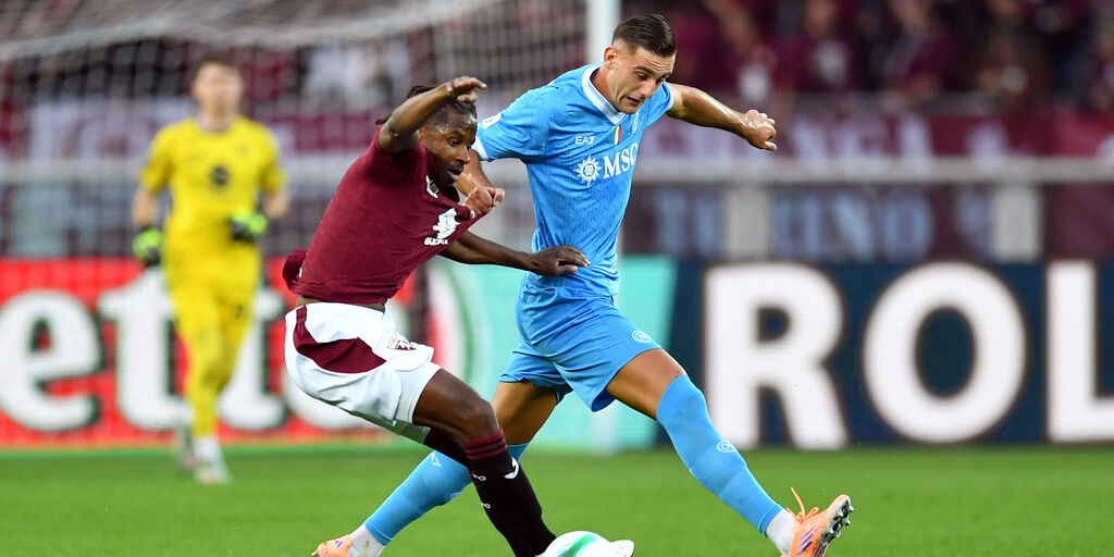 Copertina: Il Napoli crolla, il Torino risorge: finisce 1-0, la decide Simeone