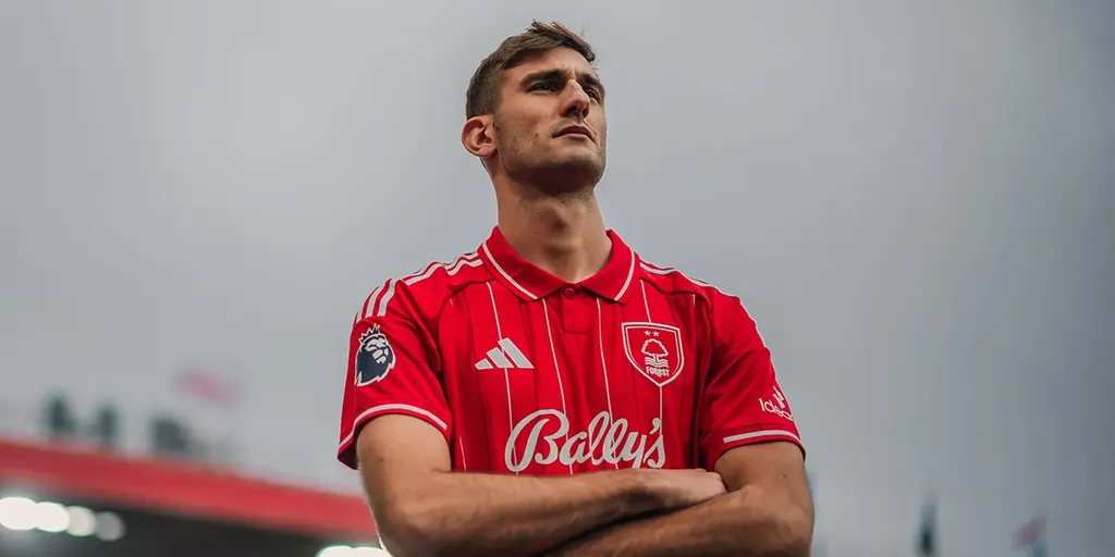 Copertina: UFFICIALE - Napoli, addio Lucca: va al Nottingham Forest