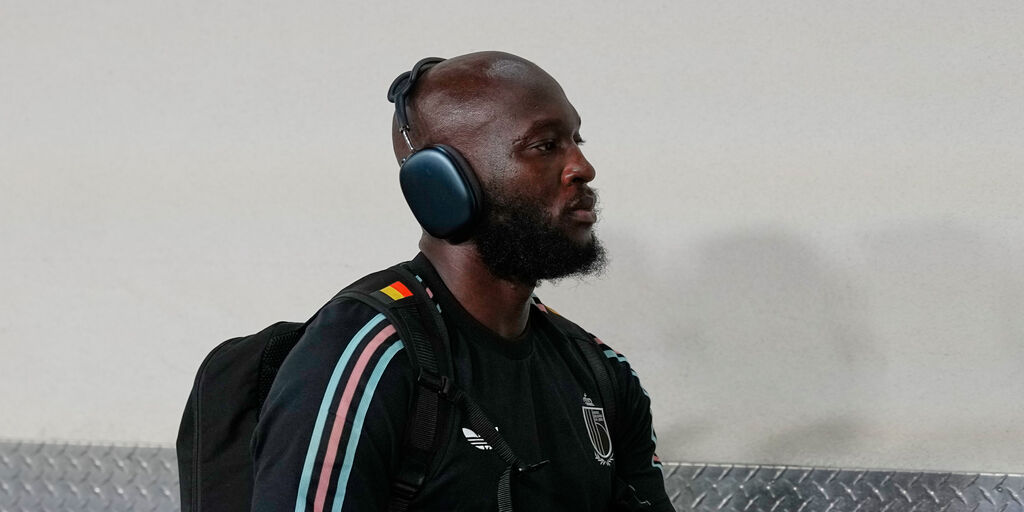Copertina: Napoli, Lukaku ai saluti: l'attaccante non è disposto a spalmare l'ingaggio