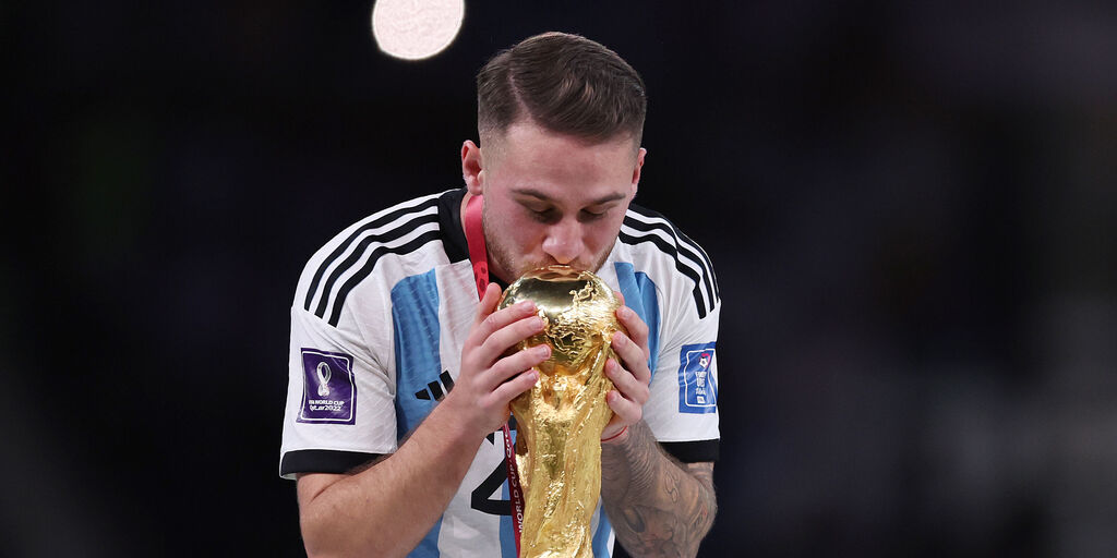 Copertina: De Zerbi trattiene Mac Allister. E su Mudryk: "Può vincere il Pallone d'Oro"