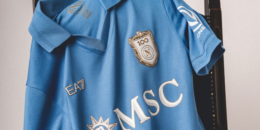 Copertina: Nuova maglia Napoli 2026/27: ufficiale la maglia del Centenario