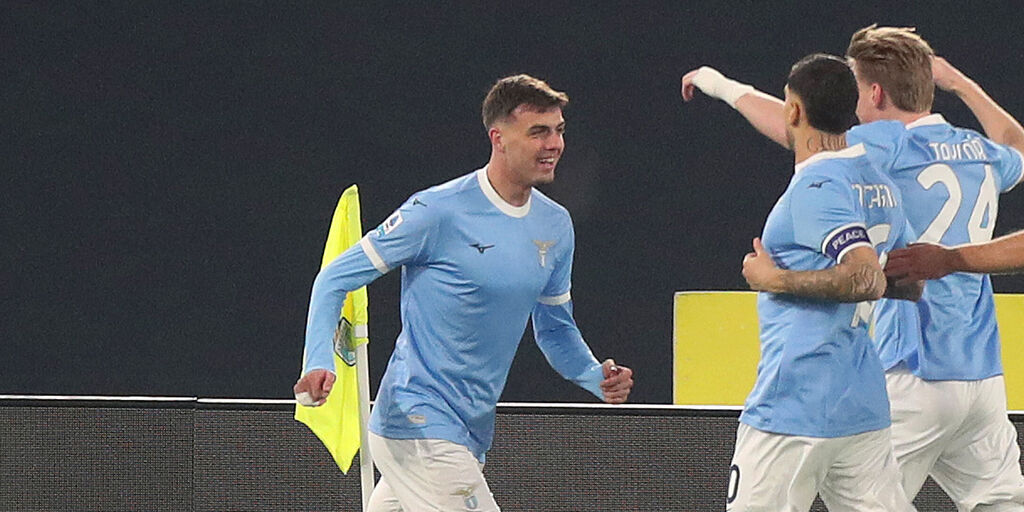 Copertina: Lazio, Maldini ammette: "Sarri mi lascia libero e mi fa giocare con la testa serena"