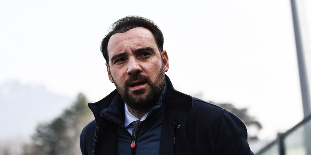 Copertina: Napoli, Manna: "Dobbiamo rientrare economicamente, in difesa..."