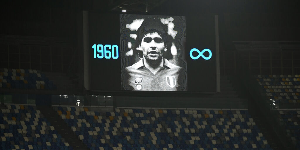 Copertina: Maradona, il regista Kapadia: "Quanto era difficile essere lui"