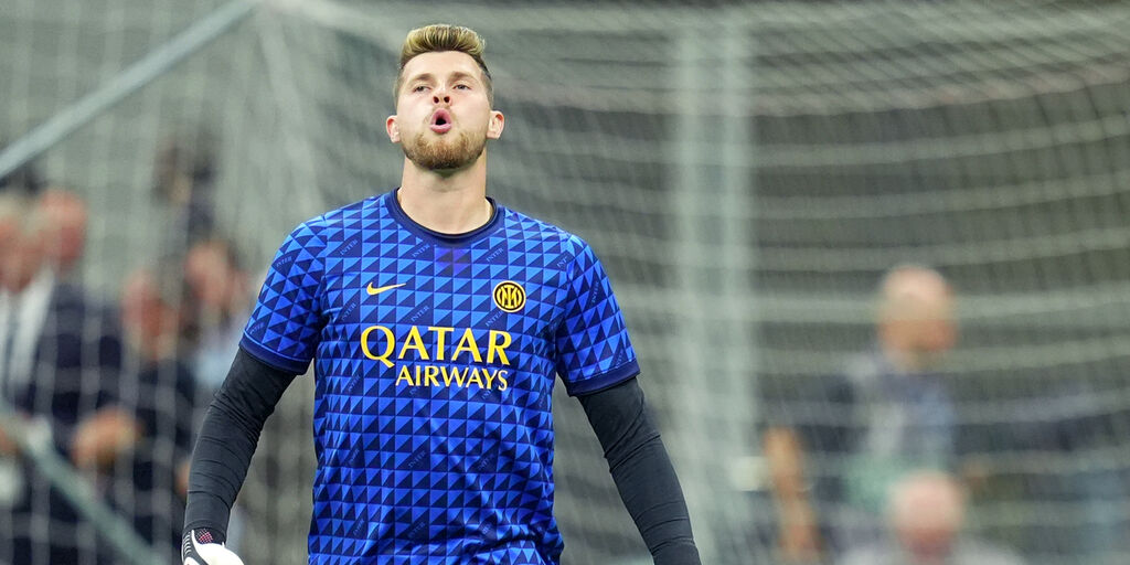 Copertina: Inter, dubbio sulla destra per Roma. E in porta...