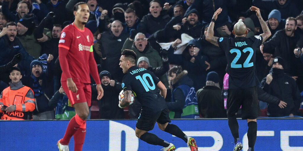 Copertina: Champions League, Liverpool-Inter 0-1: cronaca e tabellino