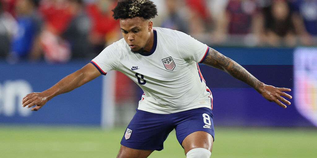 Copertina: Juventus, altro stop: lussazione alla spalla per McKennie