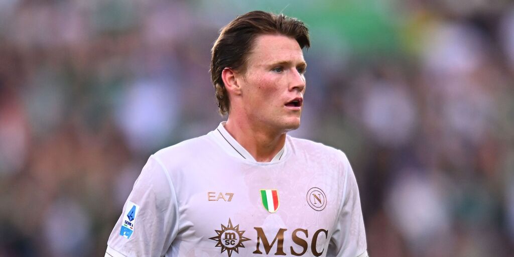 Copertina: Cambio forzato per Conte, infortunio per McTominay