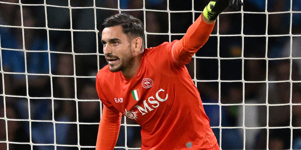 Napoli, infortunio per Meret: va in tribuna