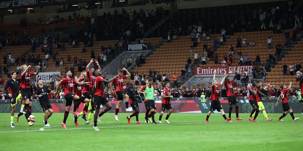 Copertina: Cori discriminatori a Bakayoko, il Milan valuta esposto alla FIGC