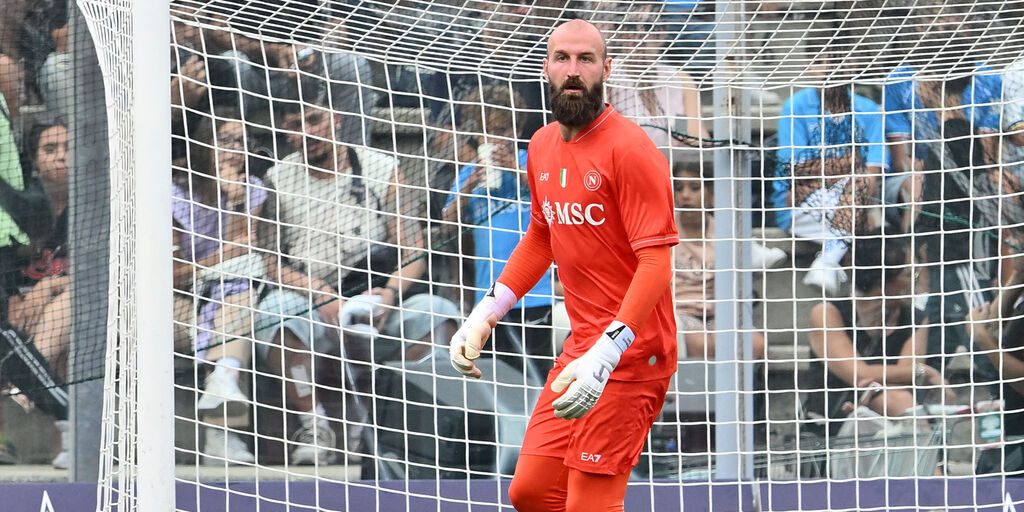 Copertina: Napoli, Milinkovic-Savic: "Sana competizione con Meret, fa piacere allenarsi con lui"