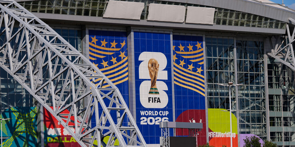 Copertina: Mondiali, novità per il momento degli inni: squadre una di fronte all'altra