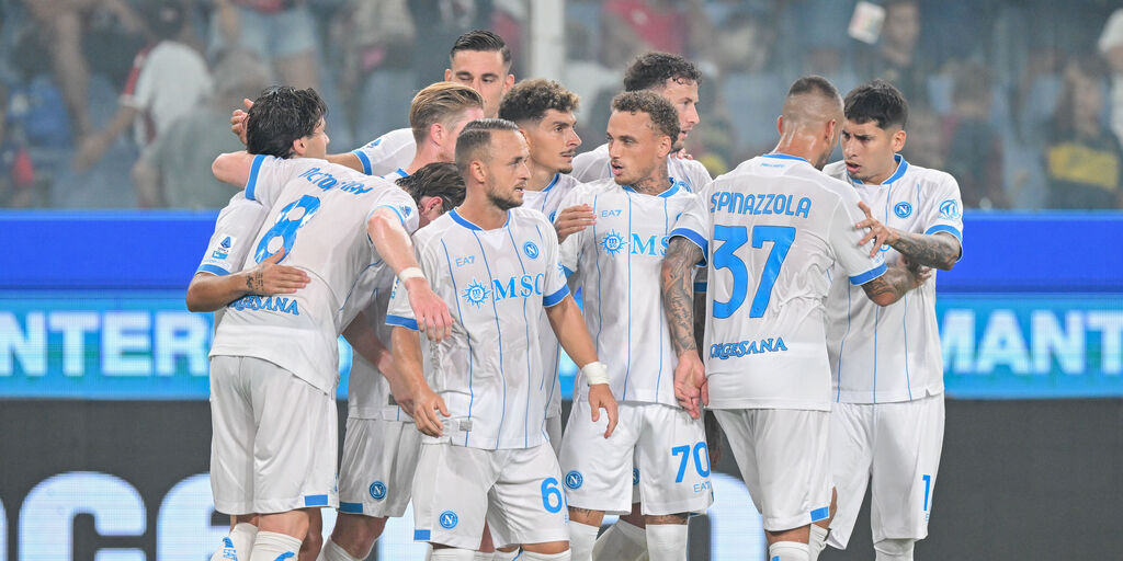 Copertina: Napoli, col Como lo stesso undici che ha vinto a Genova