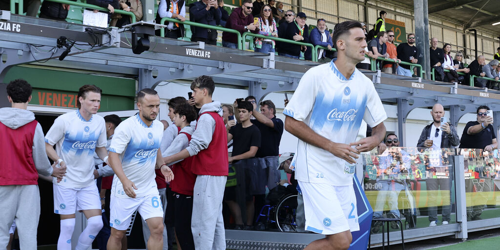 Copertina: Napoli-Roma: orario e dove vederla in TV e streaming