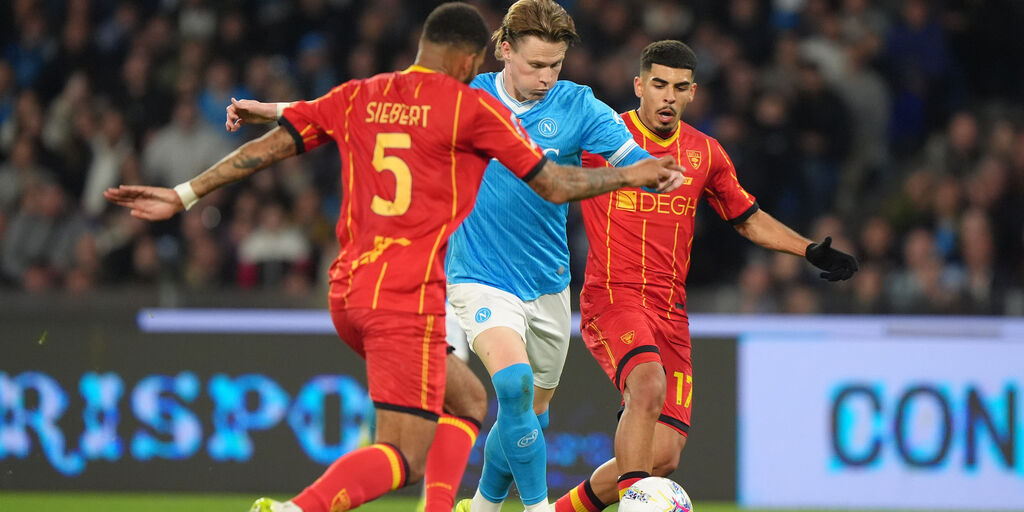 Copertina: Napoli in rimonta, Lecce bello solo a metà: al Maradona è 2-1