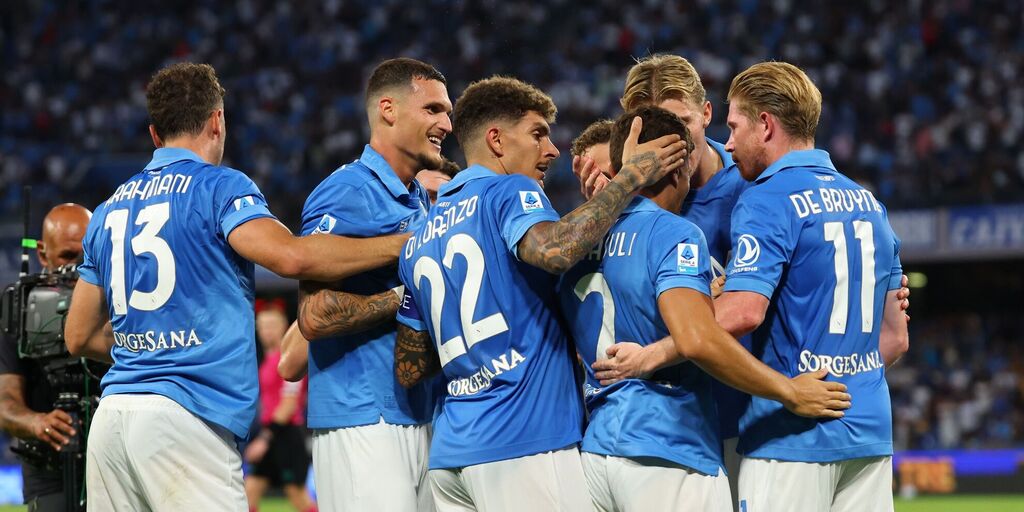 Copertina: Favasuli corre, Lobotka segna: il Napoli torna alla vittoria