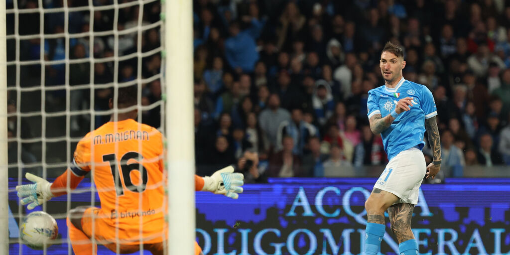 Politano abbatte il muro del Milan: trionfo azzurro al Maradona