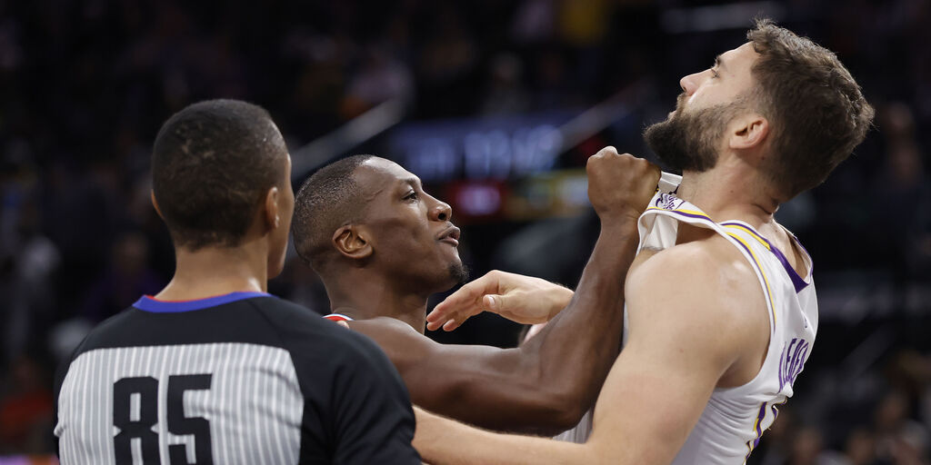 Copertina: NBA, le 5 migliori giocate del week-end