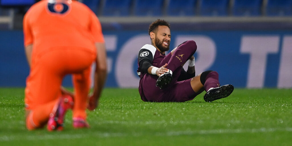 Copertina: Psg, paura Neymar: out in lacrime e caviglia ko, si teme un lungo stop