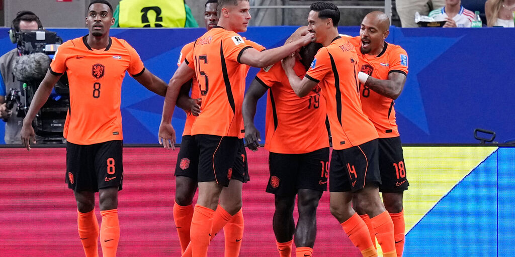 Copertina: L'Olanda travolge la Svezia nel segno di Brobbey e Gakpo: finisce 5-1