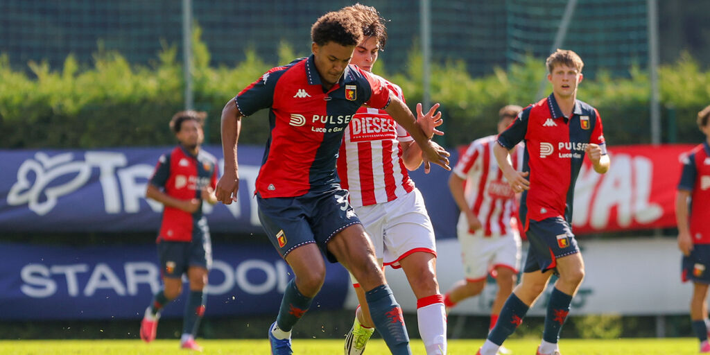 Copertina: Genoa, problema muscolare per Otoa: cambio obbligato con la Fiorentina