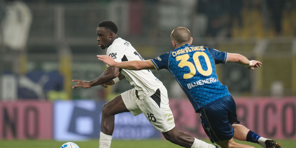 Copertina: Tra Parma e Udinese vincono la noia e... Okoye: rigore parato a Bernabé, un (poco utile) punto a testa