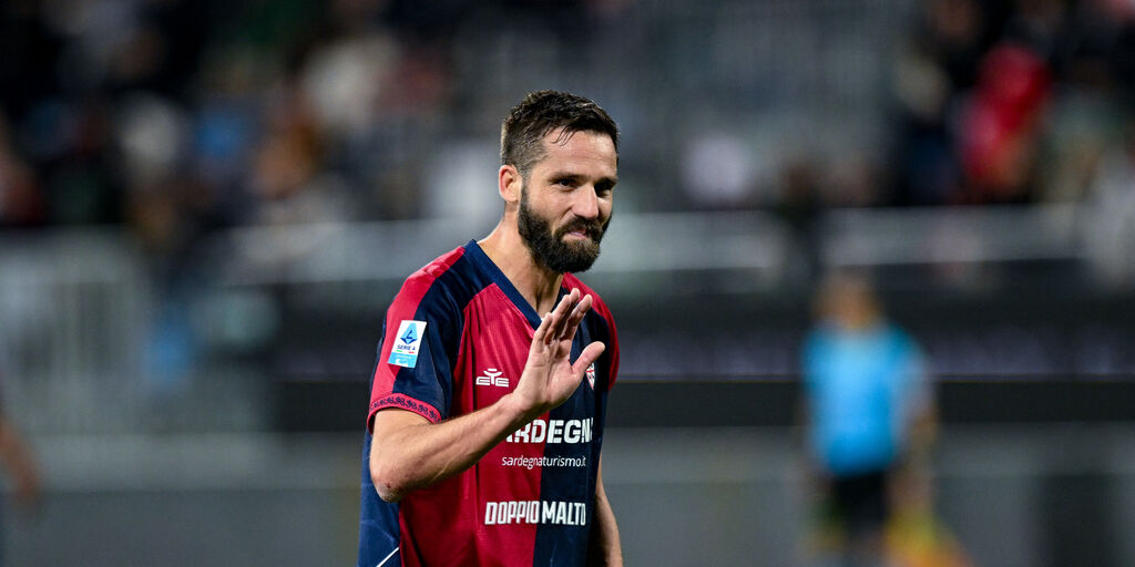 Copertina: Cagliari in ritiro per preparare lo scontro diretto con la Cremonese: Pavoletti in dubbio