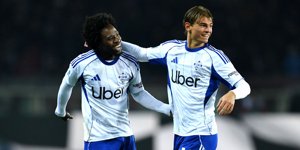 Copertina: Como sontuoso e sesto in classifica: Torino demolito 5-1