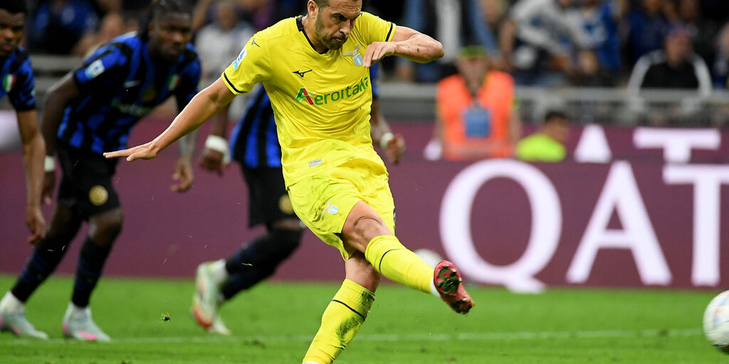 Copertina: Lazio, ammonizione per Pedro. Inter, niente giallo a Zalewski. Leghe Fantacalcio®, ecco cosa fare