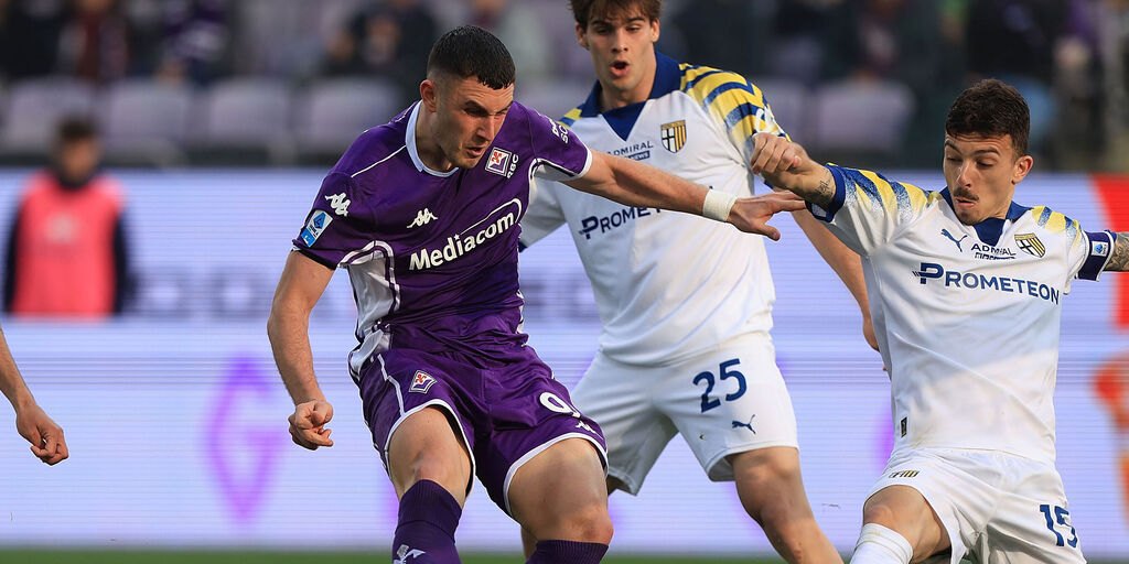 Copertina: La Fiorentina spara a salve, il Parma mette un altro mattoncino