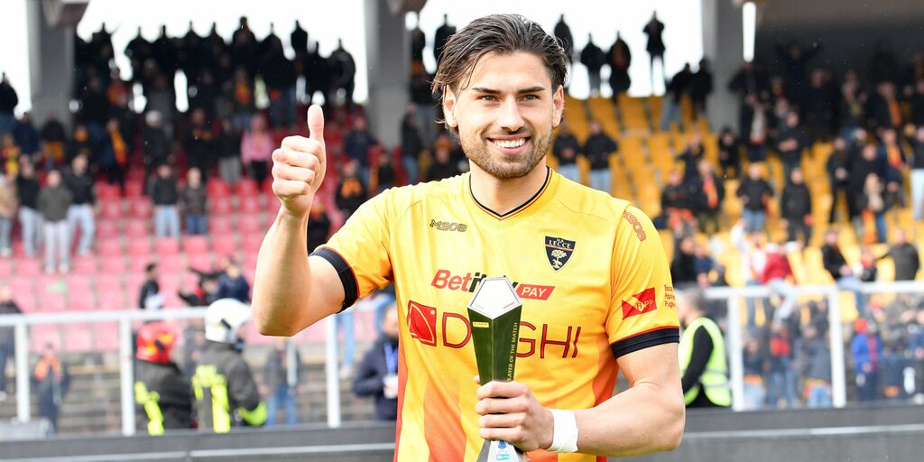 Copertina: Lecce, Pierotti alle prese con l'influenza. E Banda...