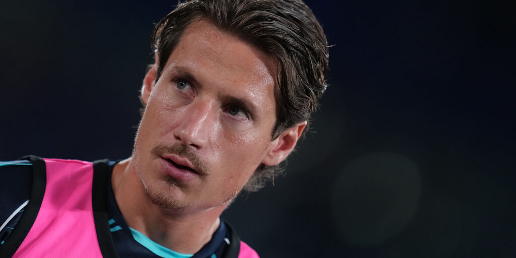 Copertina: Lazio, Pinamonti ok: col Milan ci sarà