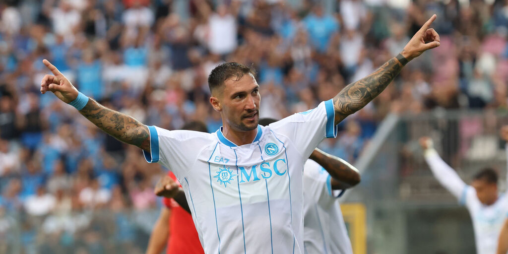 Copertina: Napoli, Politano e Lucca stendono l'Osasuna
