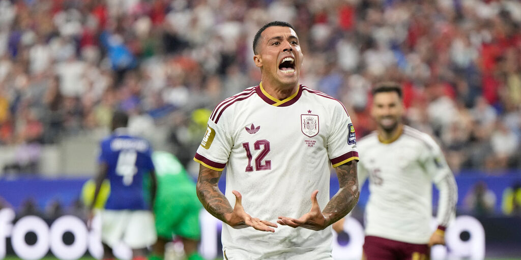 Copertina: La Spagna batte 2-0 la Francia e vola in finale 16 anni dopo l'ultima volta