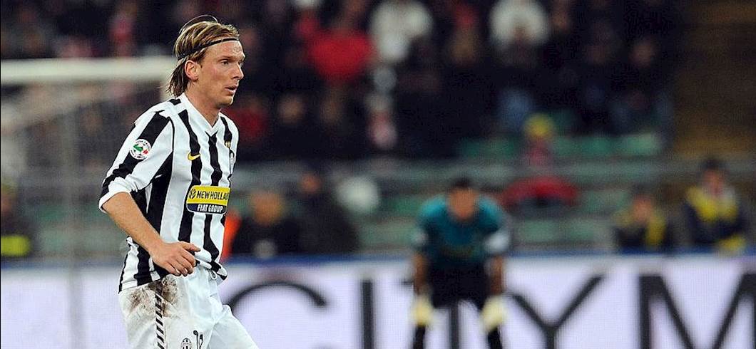 Copertina: Coronavirus, un ex Juventus in quarantena: Christian Poulsen