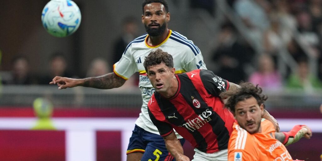 Copertina: Il Milan domina e diverte: 3-0 roboante al Lecce