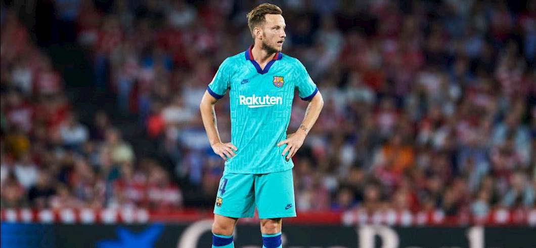 Copertina: Rakitic verso l'addio al Barça: "Sono triste, ho solo 31 anni". Inter e Milan alla finestra