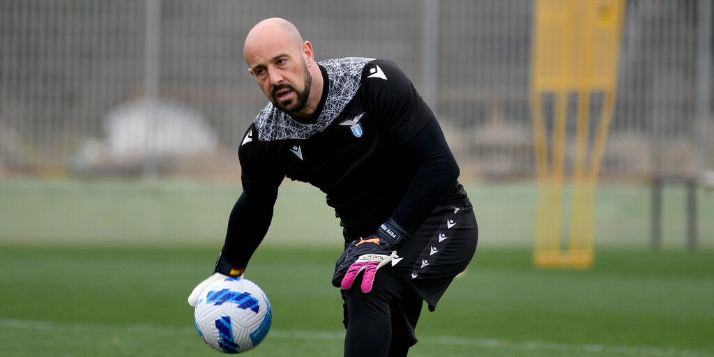 Copertina: UFFICIALE - Pepe Reina torna al Villarreal