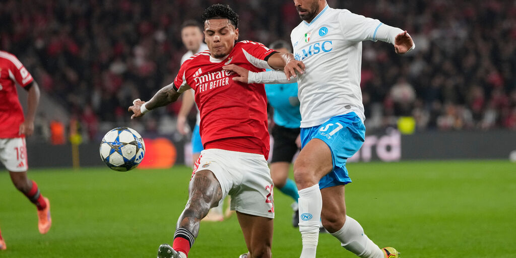 Copertina: Napoli, pressing alto per Rios