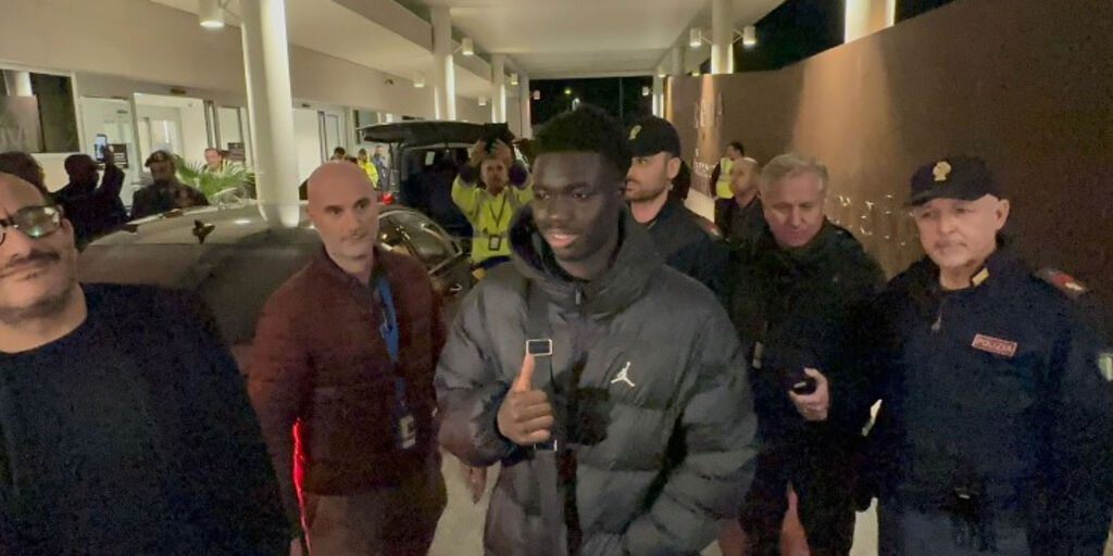 Copertina: Roma, è atterrato Robinio Vaz: domani le visite mediche