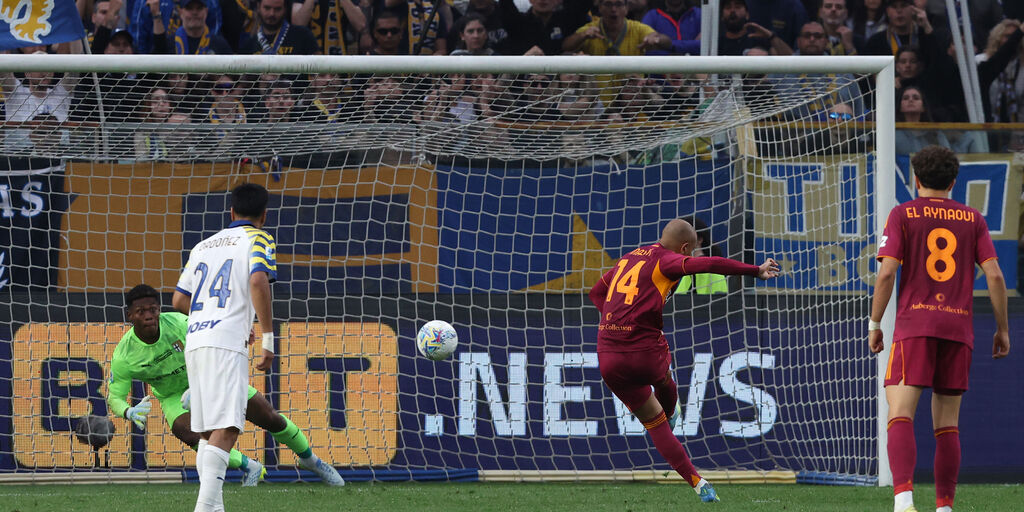 Copertina: Serie A, Tommasi: "Evidente il rigore per la Roma a Parma"